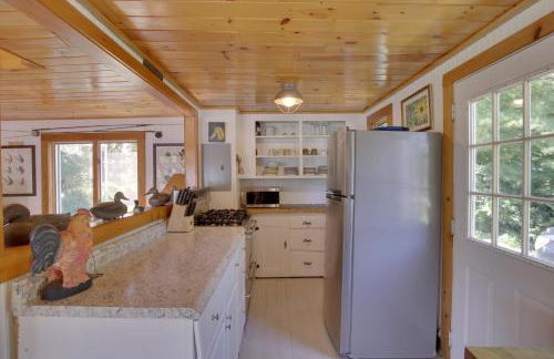 Waterfront Nobleboro Cottage with Kayaks and Boat Dock - Foto 8