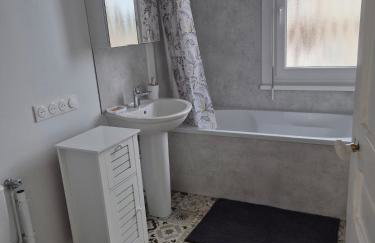 Appartement cosy -proche centre ville- nature - Photo 16