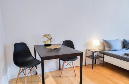 ALFA Apartment Esslingen City Altstadt nahe Stuttgart Messe I 3 Zimmer 5 Betten I Bad I Küche l WIFI & SmartTV I 3BR 5 Beds I Bathroom I Kitchen - Foto 6
