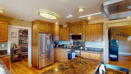 Tacit Shadow Resort Aviator Queen Suite, Gym, Coffee Bar, Hot-Tub, Free Laundry, Food Available - Foto 3