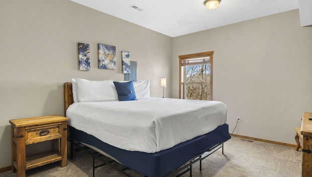 Serenity Oaks Stay for 16! - Foto 4, Habitación