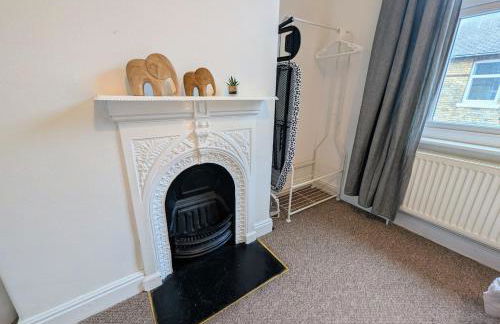 The Heritage Hideaway - King bed, Free parking, Walk to c-centre & Hospital - Foto 18