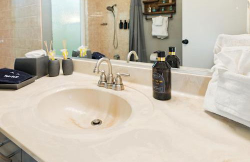 Heated Pool with Lanai- 10min from Beach- Lots of amenities - Foto 70