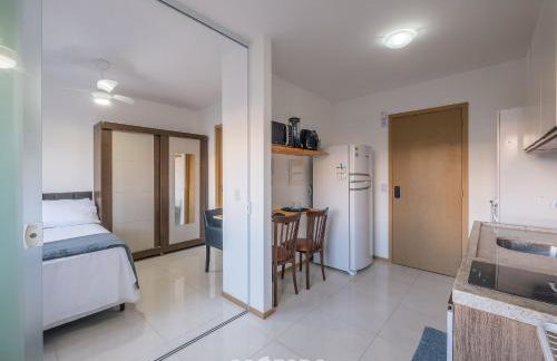 Aptos completos em prédio c/ piscina e academia a 500m da Praia em Salvador- HPAs - Foto 41