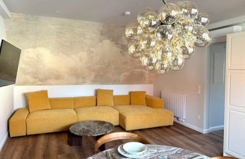 Art and Elegance, Family Friendly 2Bedroom Apartment near Frankfurt Airport, Free Parking - Foto 1