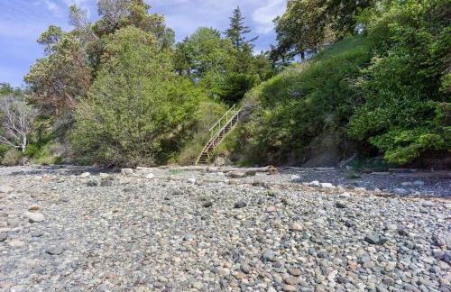 Luxe Beachfront, Hot Tub, Kayaking, Walk to Town - Foto 32