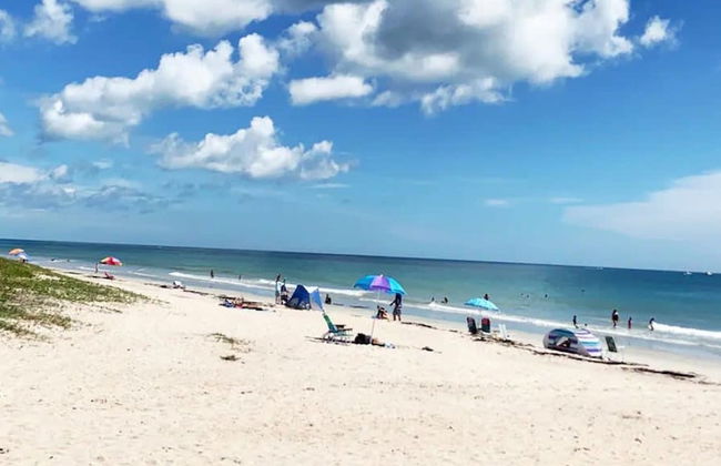 8BD Ft Pierce Beach Getaway - Great for Family Group - Photo 2