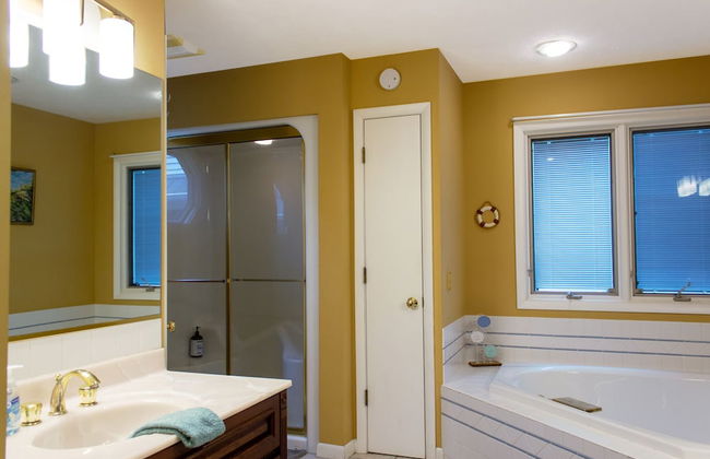 Huge Manor w Indoor Hot Tub and Pool Table - Foto 4