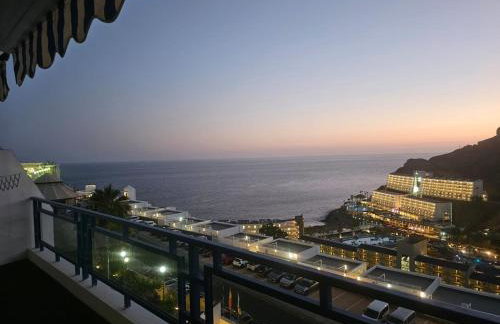 Charming Apartment with Terrace, Swimming pool and Sea views - Foto 2