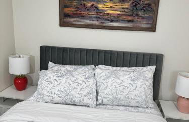 Julie's Cozy 2 Bedroom Basement Apartment - Foto 33