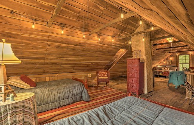 Rustic Cabin in the Woods: 2-acre Fishing Pond - Foto 9