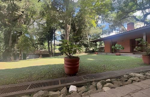 Casa Sítio no Centro da Granja Viana - Foto 57