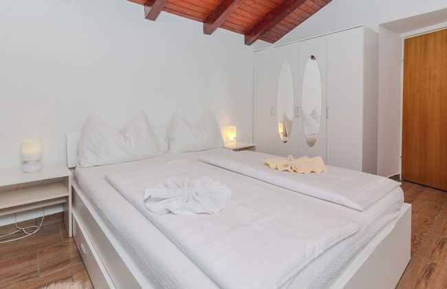 Holiday home Lucic - Photo 4