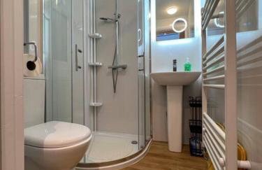 Citrus Chalet, modern light and airy! - Foto 9