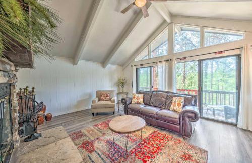 Unique and Modern Alto Home with Private Hot Tub! - Foto 5