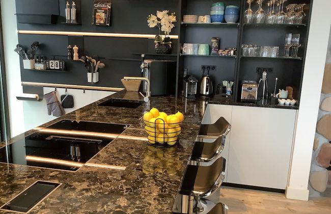 Exclusive Villa With Boat Terrace - Foto 9