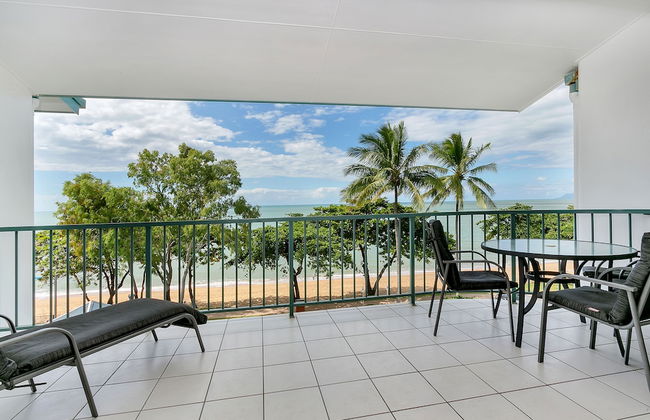 Beachfront Apartments on Trinity Beach - Photo 1