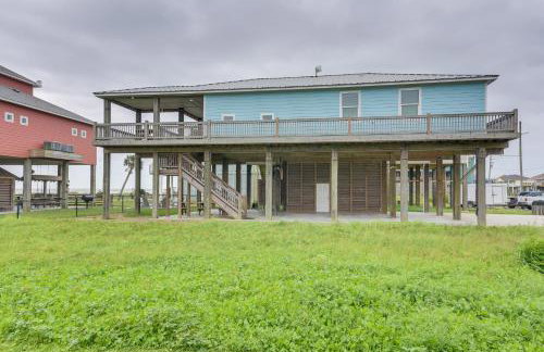 Luxe Crystal Beach Retreat with Views! Walk to Shore - Foto 28