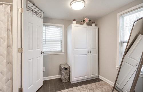 Updated Jamestown Home - 5 Mi to HPU! - Foto 16