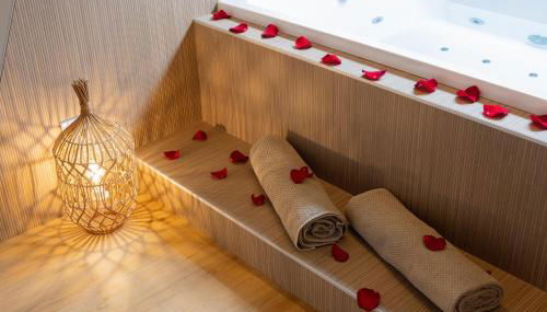 CEVA Suite Sakura - Jacuzzi & Cinéma Centre ville - Foto 4