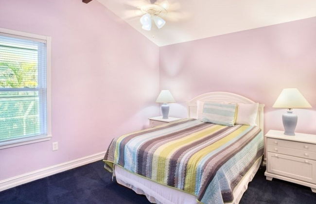 Lollipop 3 Bedroom Home by RedAwning - Photo 5