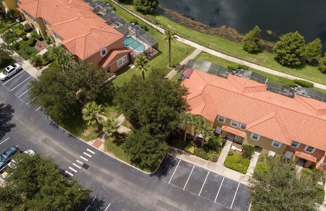 Luxury Villa With Large Private South Facing Pool 4 Bedroom Townhouse by RedAwning - Photo 10