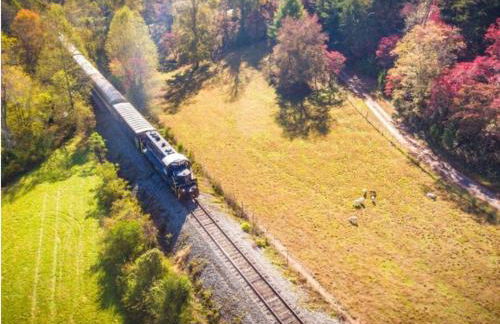 Close to Lake Blue Ridge, Hot Tub, Swing Beds - Foto 33