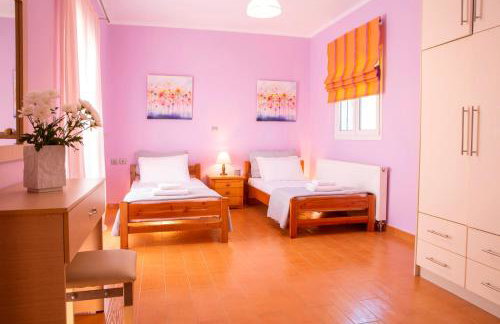 Red Villa - Photo 40