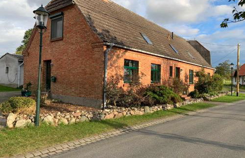 Gemütliches Ferienhaus in Barlin, unweit Dargun - Foto 1