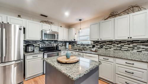 Our Keller Getaway - Foto 4, dishwasher, pet friendly, toaster, minibar