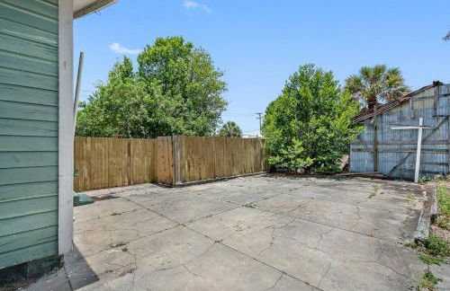 Wonderful 3 Bed 2 Bath House in Heart of YBOR City - Photo 30