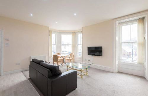 CASTLEBANK HOUSE FLATS, DINGWALL - Photo 14