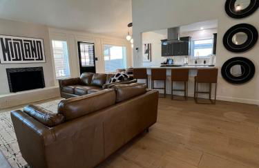 Midland Luxe, Pool, Fire Pit, Workspace, Pool Table - Foto 16