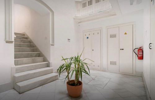 Diseño y confort junto a la catedral - Foto 47