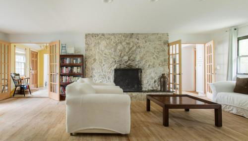 Southampton Village, 2 Fireplaces, Walk to All - Foto 1