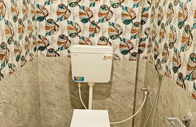 Janani Niwas Matheran - Photo 22