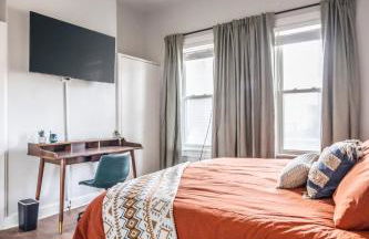 Mid-Century Modern Retreat in Little Italy - Foto 13