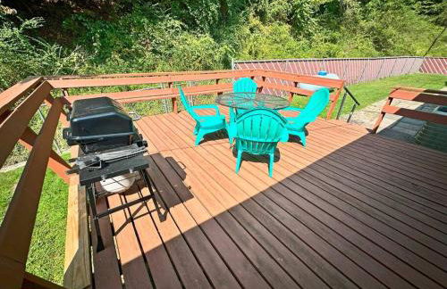 Buffalo Playhouse with game room - Photo 22