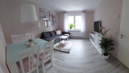 Helles modern eingerichtetes Apartment - Foto 3
