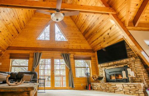 Furnished Deck and Fire Pit Happy Jack Cabin - Foto 2