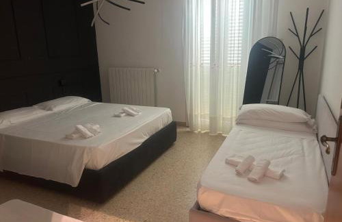 Accogliente bilocale con terrazzo a Pinarella di Cervia - CV006 - Foto 12