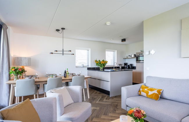 3 bedroom House in Noordwijk with garden and terrace - Photo 2