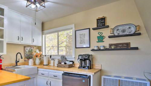 Lake Arrowhead Studio Near Hiking with Hot Tub - Foto 5