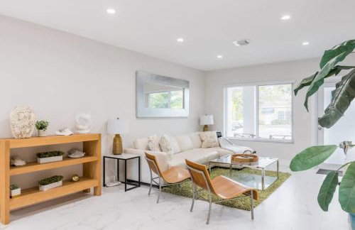 Olas Villa by Rove Travel - Home with Heated Pool - Foto 8