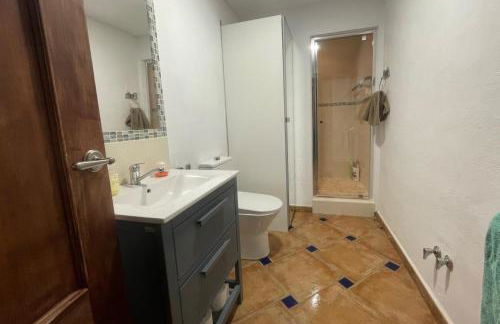 Lovely 10-bed Villa With Private Pool & Garden - Foto 27