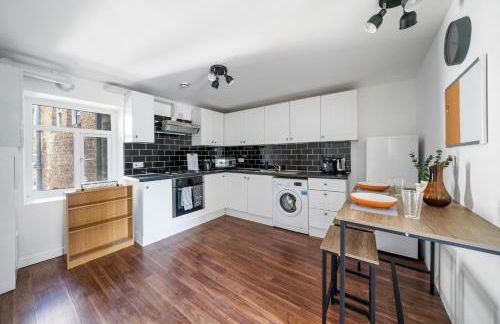 6 Bedrooms Entire Property in Central London - Foto 3