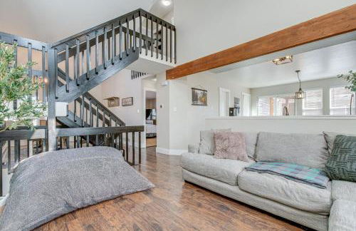 6 Mi to Dtwn Arvada Home with Hot Tub and Yard - Foto 6