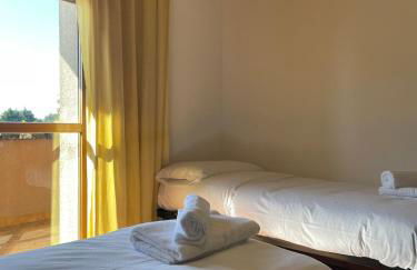 Wood Apartment - Photo 19