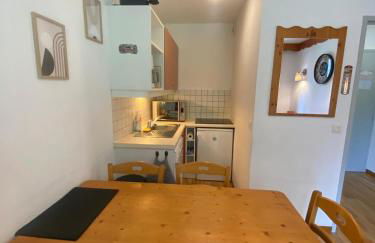 Puy Saint Vincent Le Hameau des Écrins agréable appartement 30m2, de 4 à 6 couchages - Foto 3