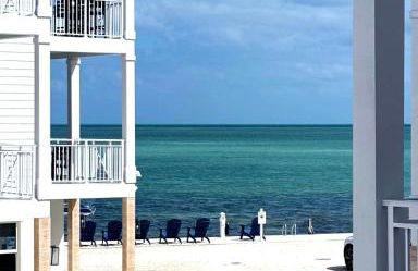 Oceanfront Islamorada Townhome with Dock and Pool - Foto 11